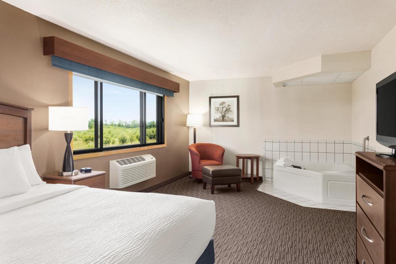 Americinn By Wyndham Baudette Habitación foto